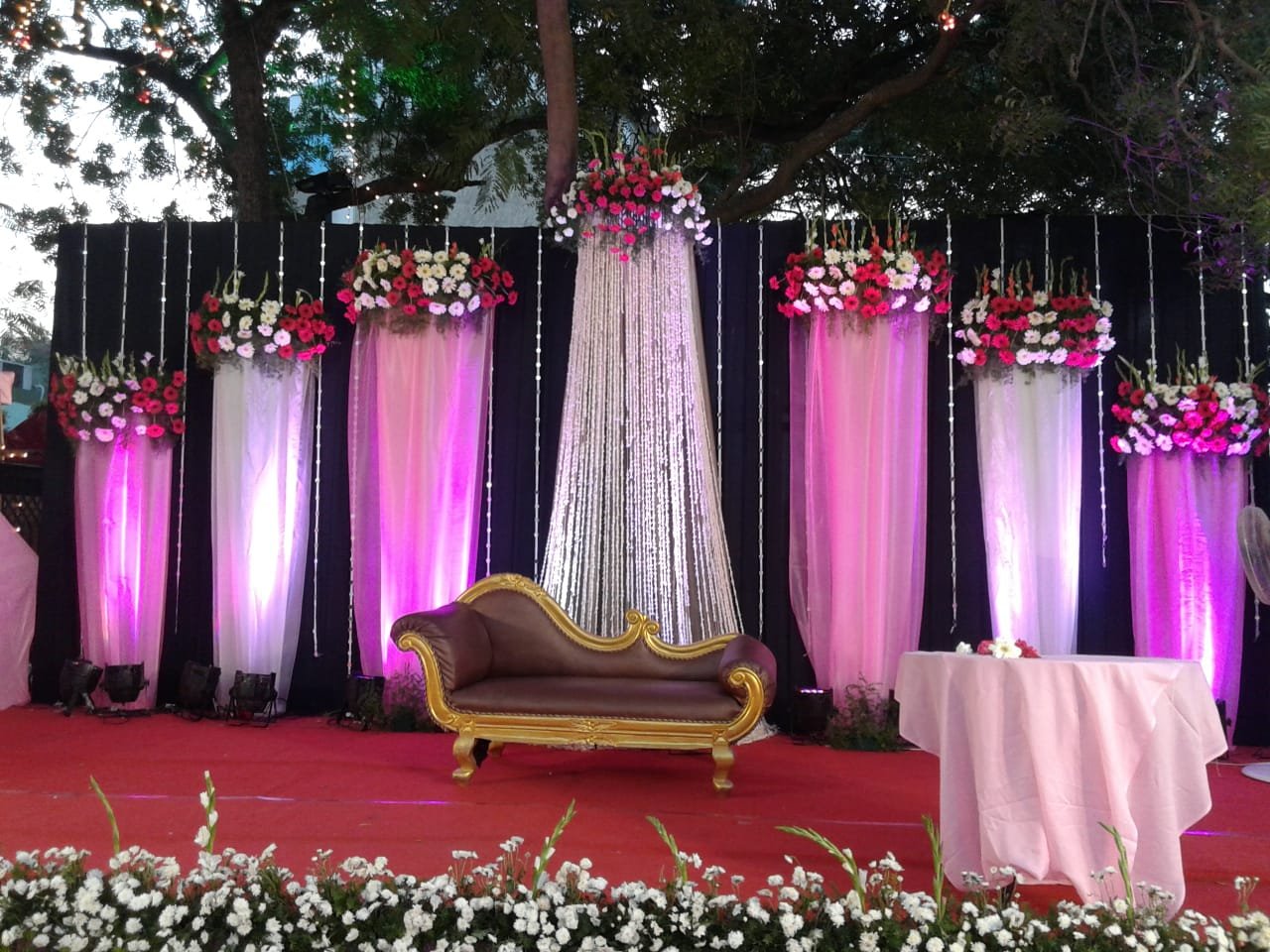 Gold Themes Stage Styling